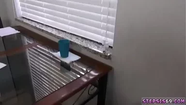 Thiếu niên Nhật Bản HD với ngực tự nhiên to đùng fuck và hút quả chuối của anh trai kế