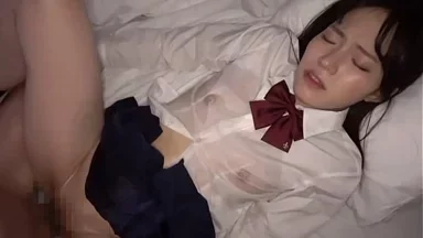 【彼氏がいるのに塾講師と密会生ハメしちゃうムッツリスケベな優等生】リア充の癖して年上の塾講師と浮気しちゃうエロ偏差値ハイレベルなJ●はパイパンスレンダー貧乳なエチエチボディっ！先生のぶっといチンチンを目の前にしたらドM心が開花しちゃって、お尻をもっと叩いて欲しくなっちゃう淫乱痴女に大変身！