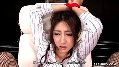 Giáo viên châu Á bị trừng phạt nặng nề vì sự nghịch ngợm dâm đãng