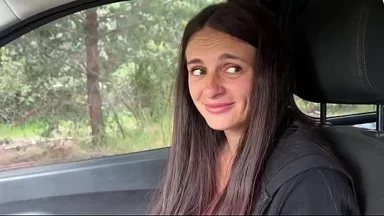 Một cô gái quê hiền lành khoe vú và mở đít cho chàng trai kiêu ngạo