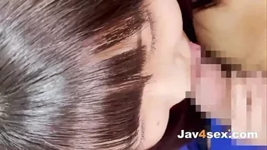 Nàng tiên Nhật Bản tuyệt vời thực hiện blowjob trong ngõ hẻm - JAV bị kiểm duyệt!